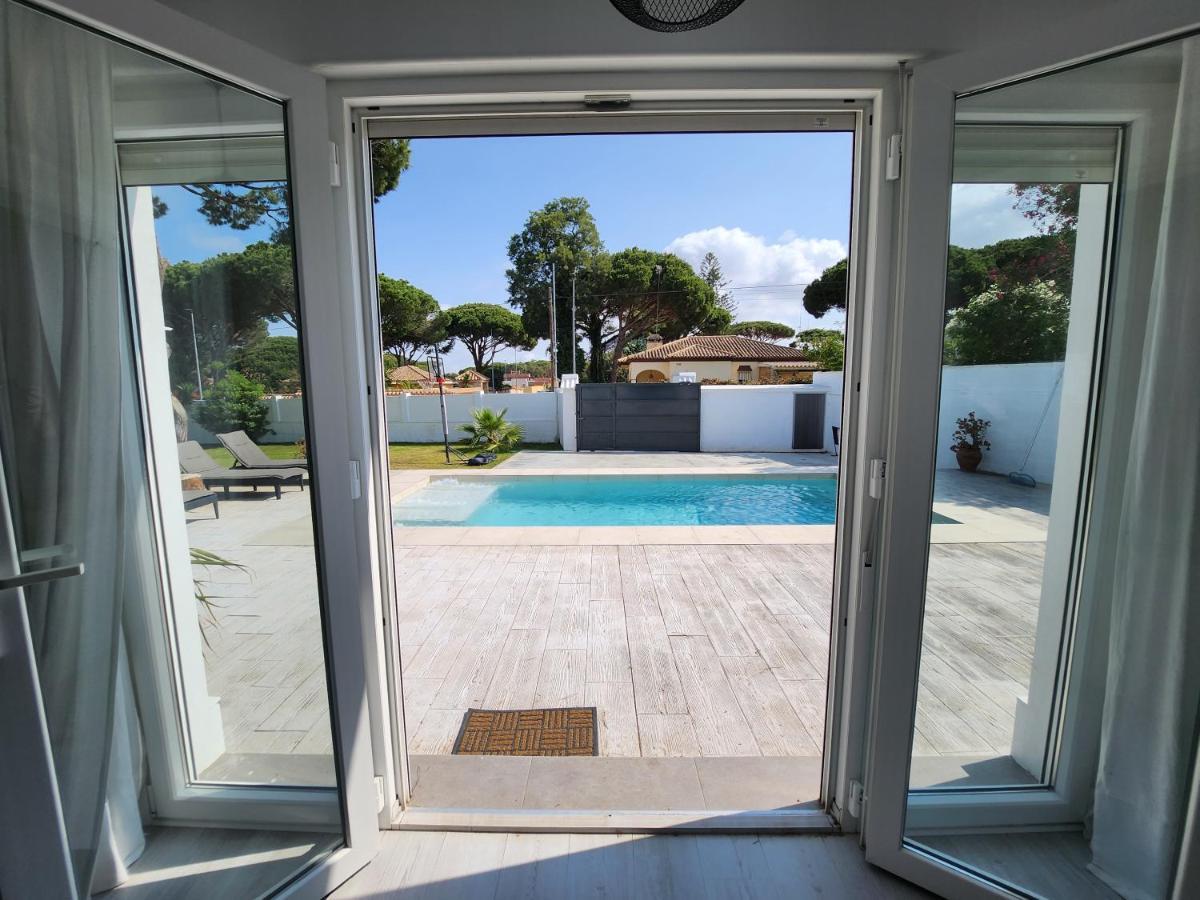 Villa Yoli 26 Con Piscina Y Jardin Cerca De La Playa Chiclana de la Frontera Exterior photo